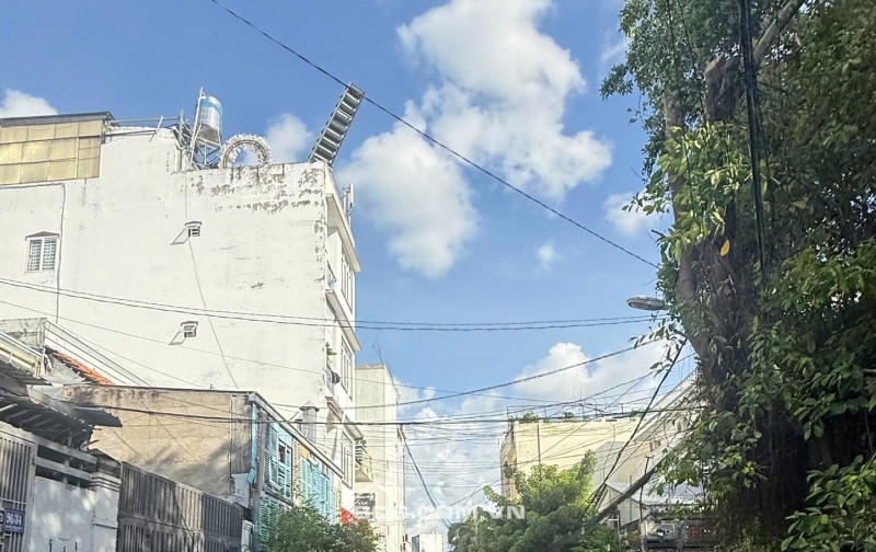 BÁN NHÀ 1 TRỆT 2 LẦU HẺM 151 HUỲNH CƯƠNG - PHƯỜNG AN CƯ, TP CẦN THƠ - 6 TỶ 999 TRIỆU